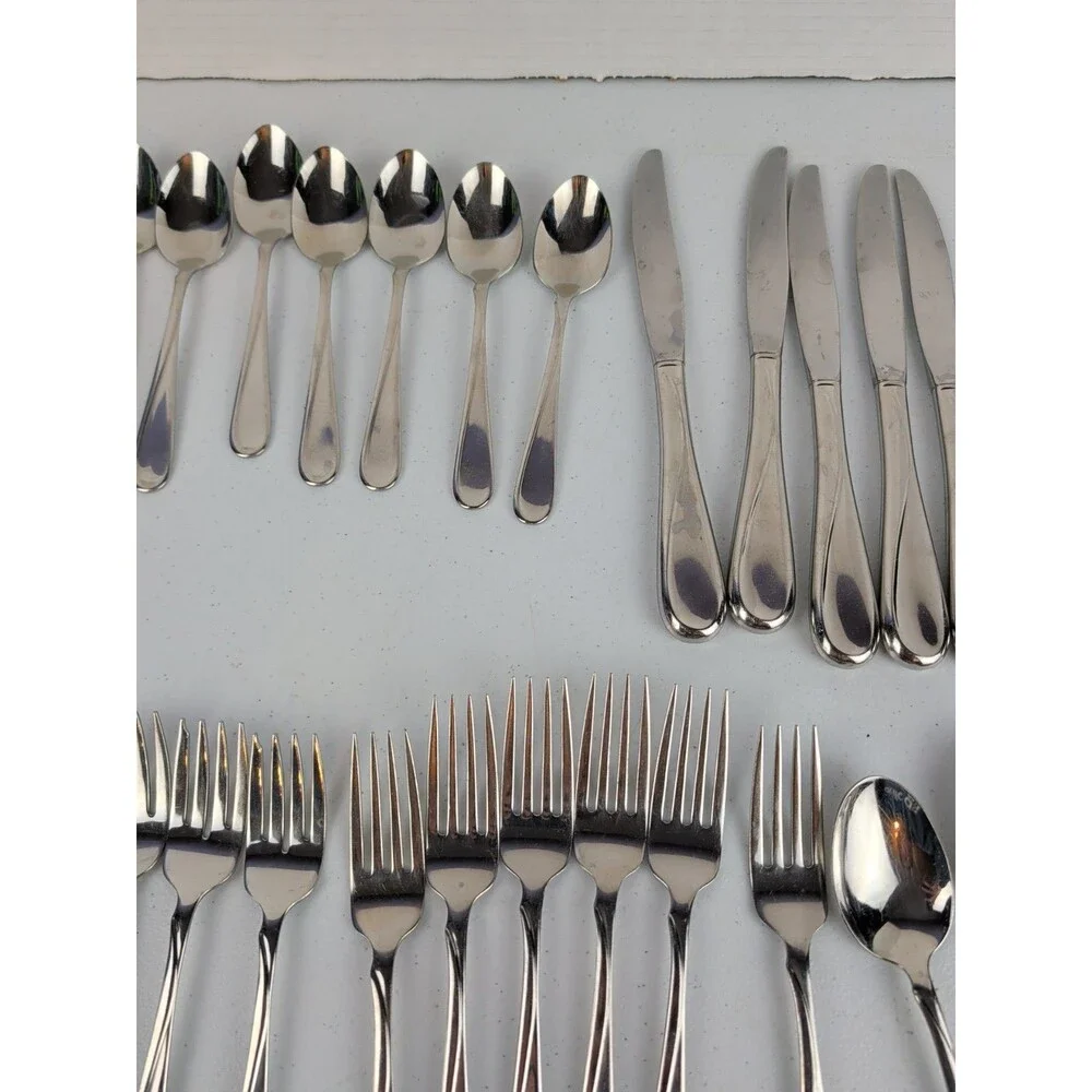 Oneida USA Flight Reliance Stainless Flatware Glossy 39 Piece Set